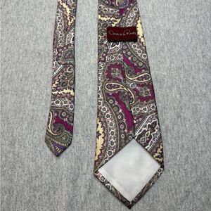 Oscar de la Renta Red and Cream Paisley Tie